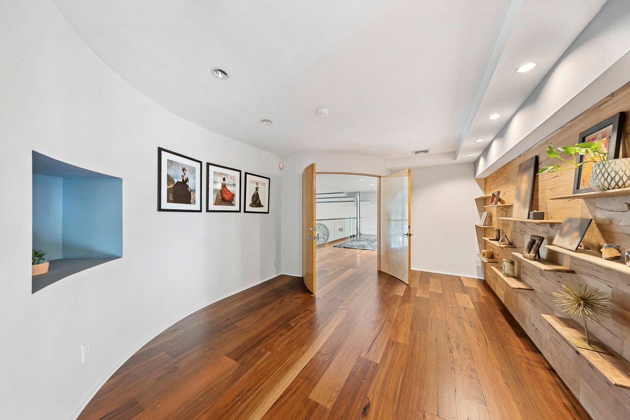 14 E Hill Ct, Cresskill