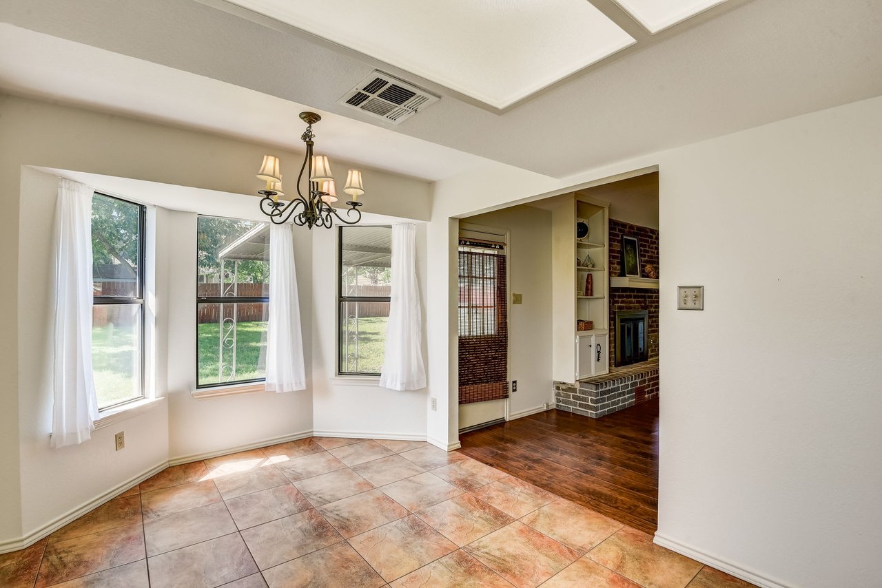 Transform this 1-Story Brushy Creek Home w/ a New Roof into Your Dream Oasis!