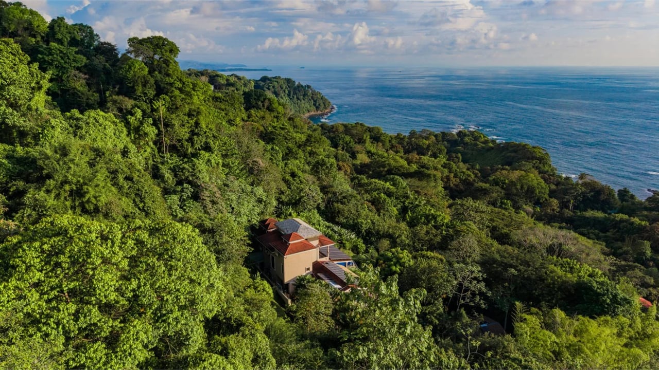 Solar Powered Coastal Luxury Estate, Dominical, Puntarenas