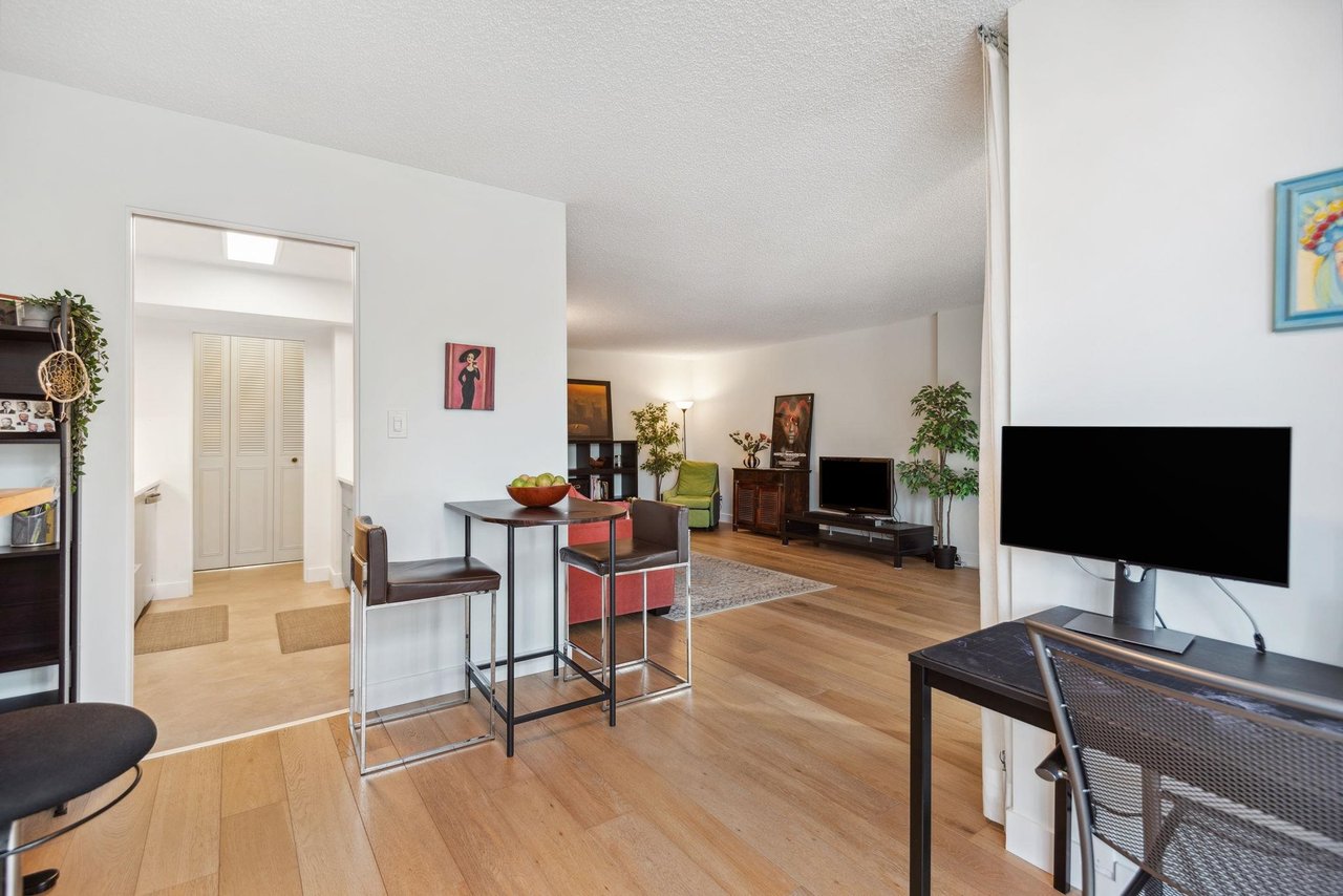 608-2101 Mcmullen Ave