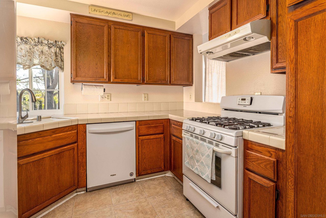 13427 Tiverton Rd