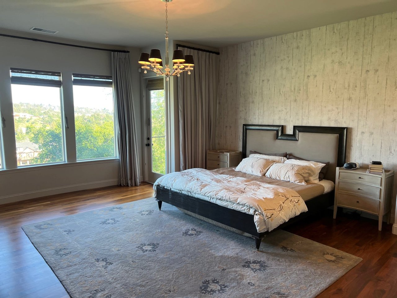 Property with Sweeping Views