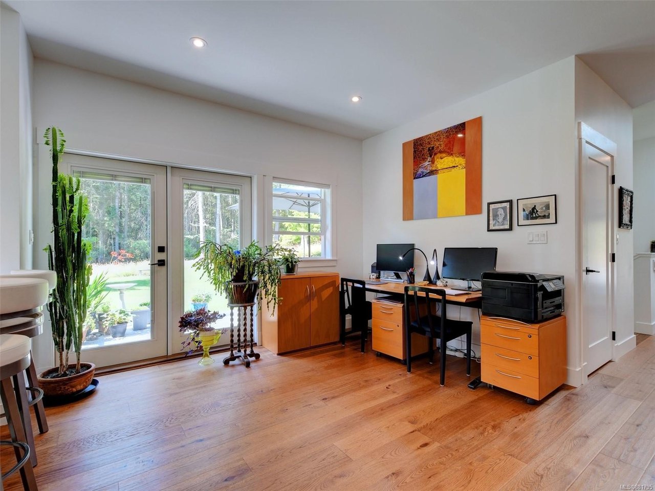 4271 Cherry Point Close