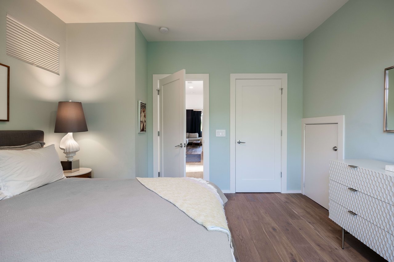 608 W Annie St # B