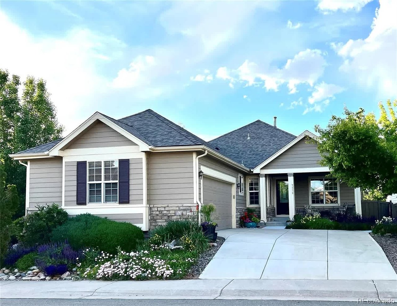 7133 W Arlington Wy