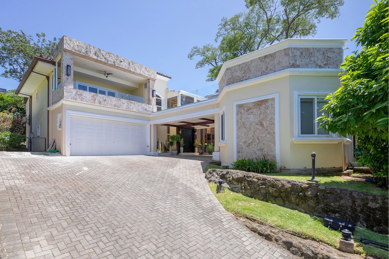 Panoramic Mediterranean Villa, Escazu, San Jose