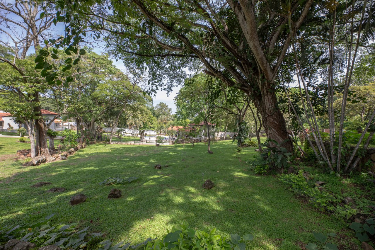 Tropical Ocean View Home in Malpais, Alajuela