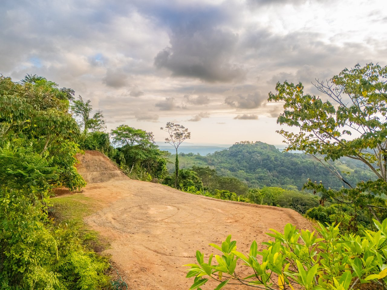 Jaw Dropping Views in Tres Rios Reserva