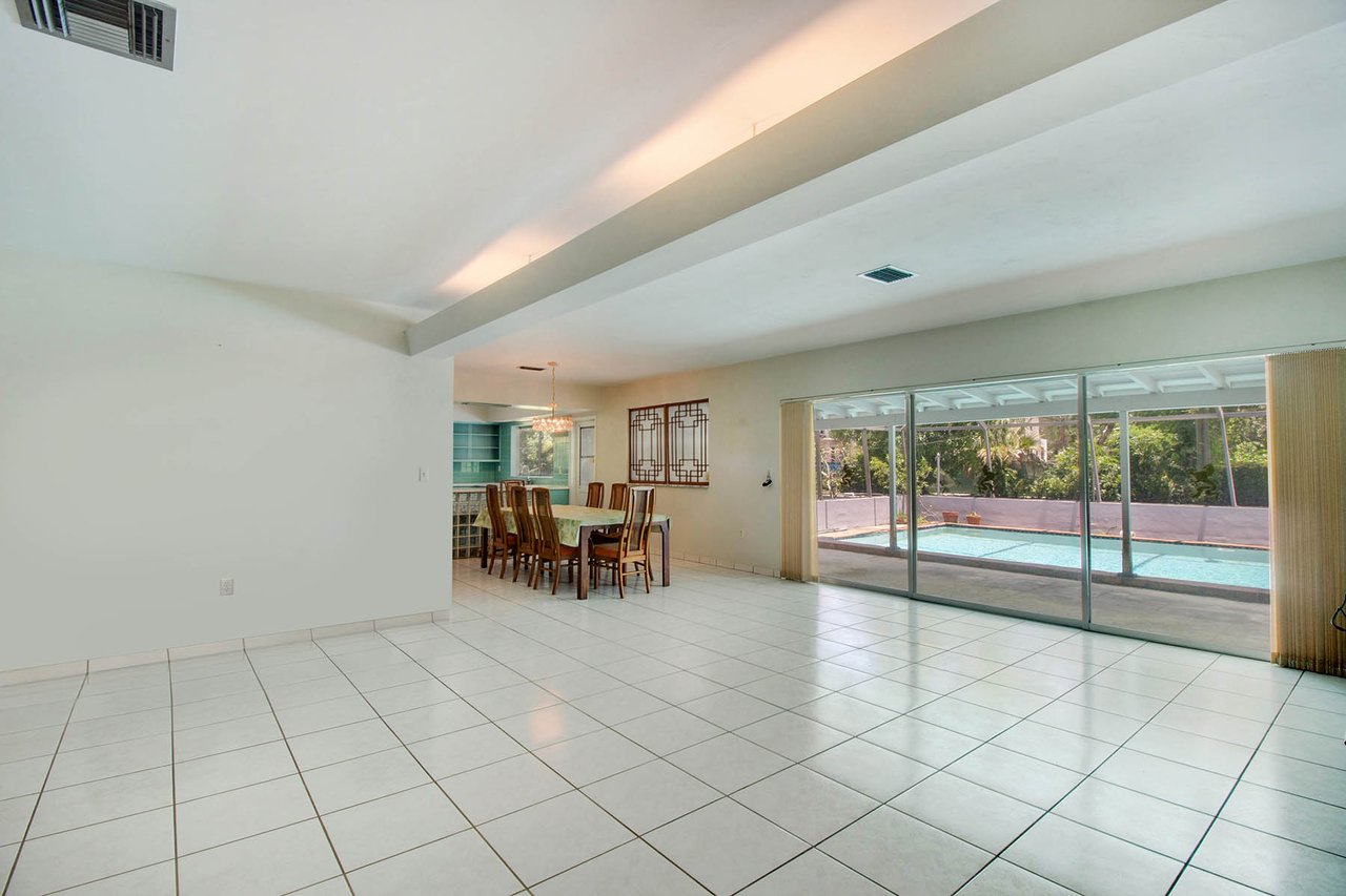 Pinecrest Opportunity for Build or Rennovate