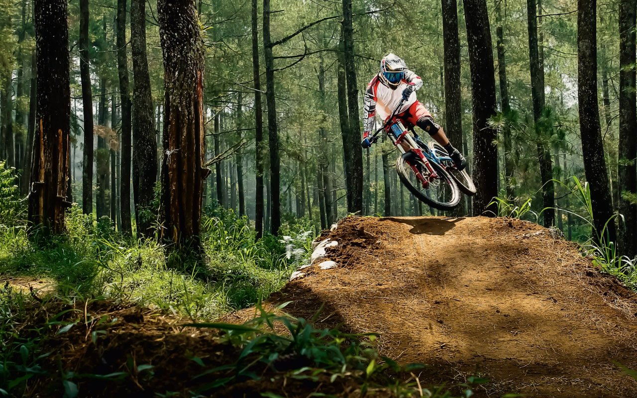 Epic Rides: Challenging Mountain Biking Trails for Advanced Cyclists