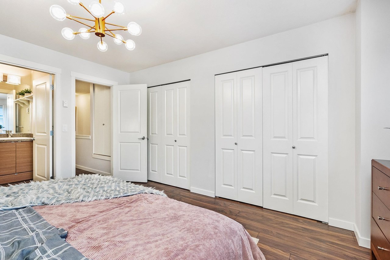 56-2955 156 St