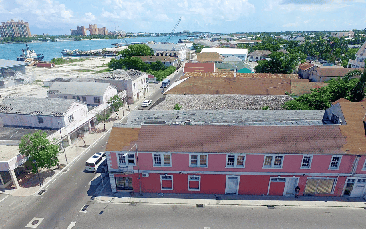 Bay Street Commercial Building