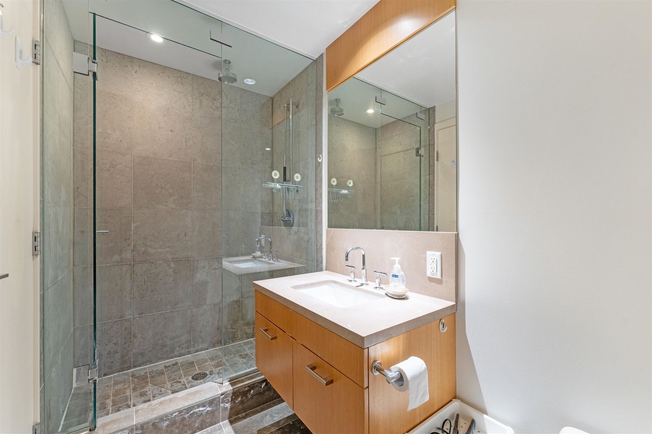 TH8-6063 Iona Dr