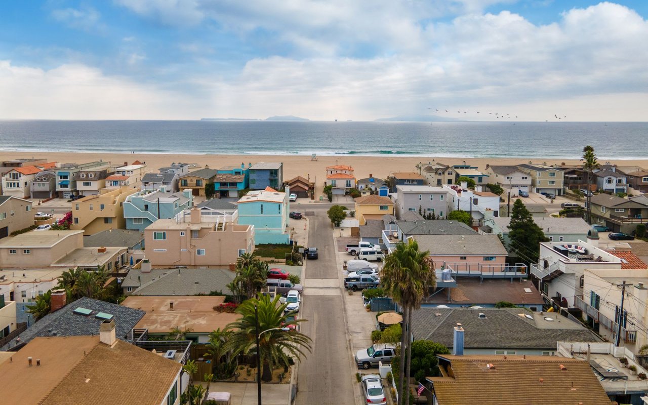 121 Hollywood Avenue