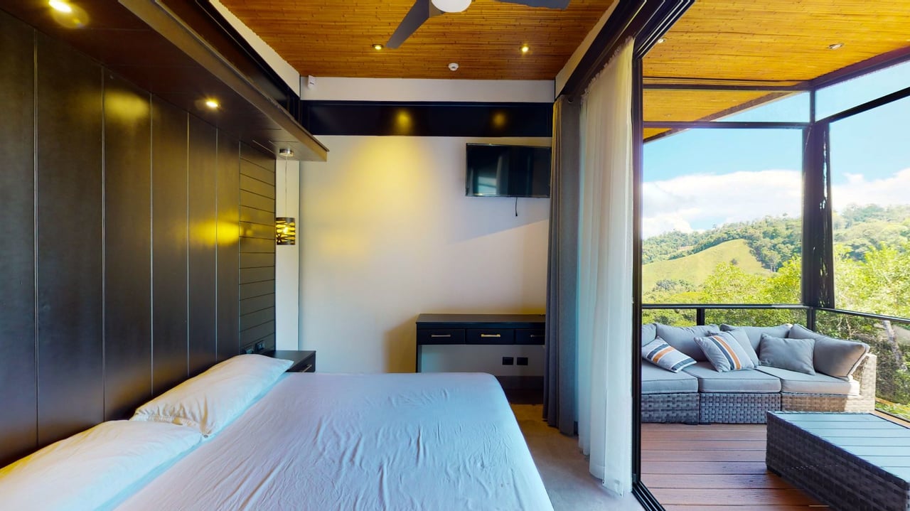 Contemporary Jungle View Villa, Dominical, Puntarenas
