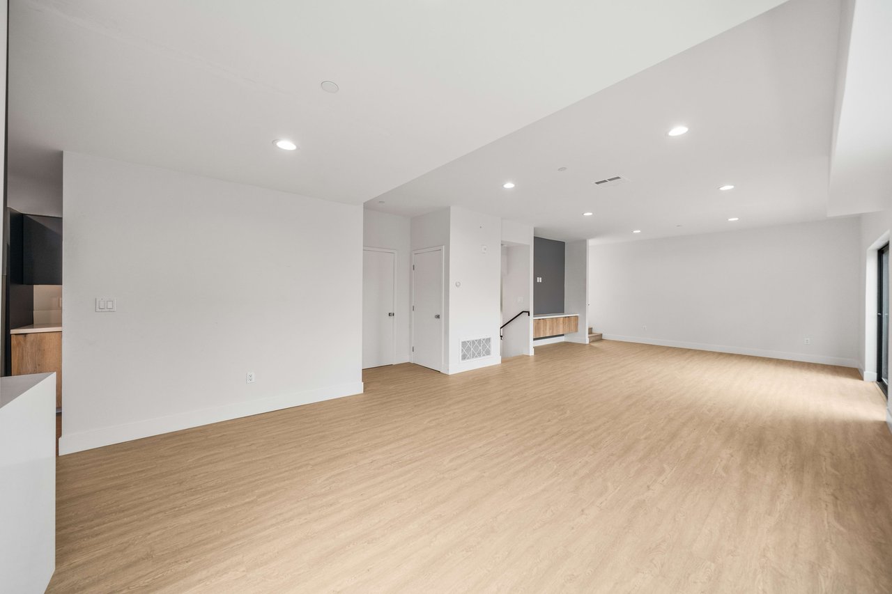 Hollywood Townhomes for Sale, 2 Units Remain