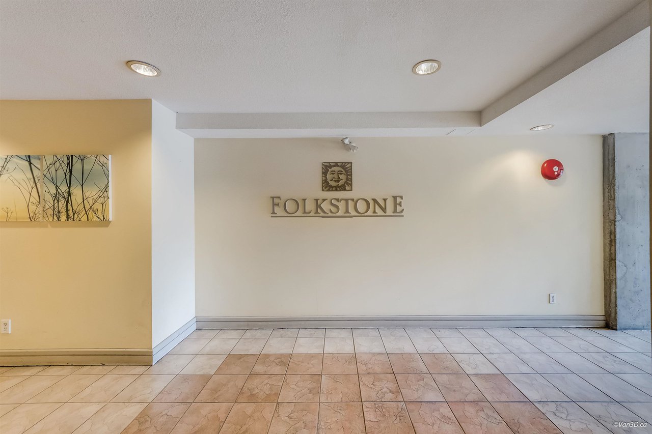 303-3727 W 10th Avenue, Vancouver