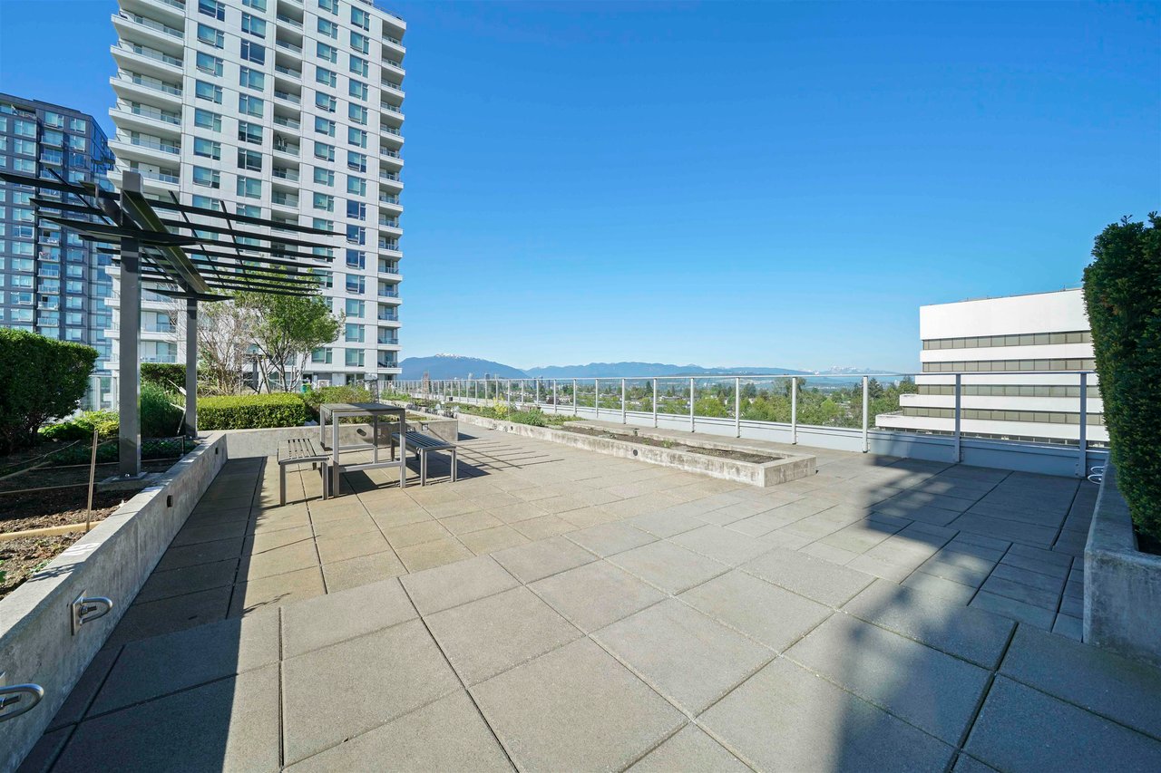 1807-5665 Boundary Rd