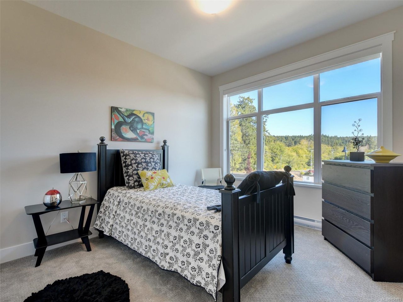 307 Seafield Rd