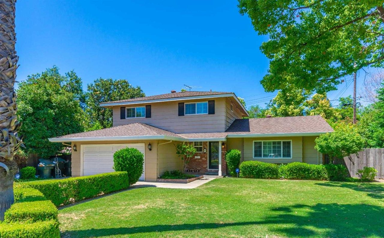 1007 La Salle Drive