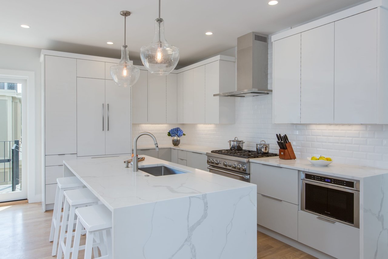341-343 E Street