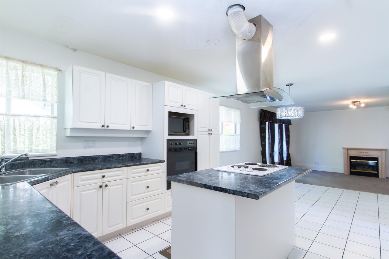 40038 Plateau Dr
