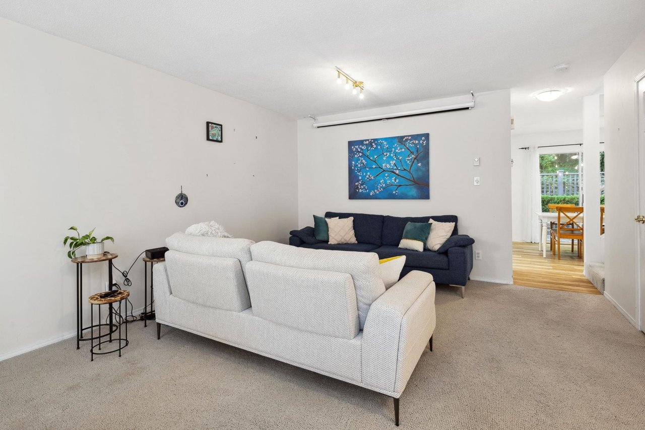 2922 Mt Seymour Pkwy