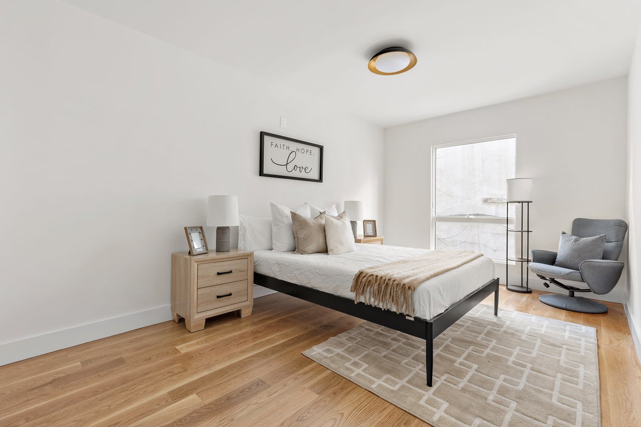 369 Kosciuszko St