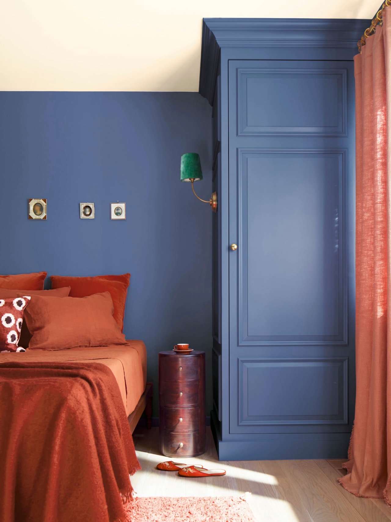 Blue Nova, Benjamin Moore’s 2024 Color of The Year