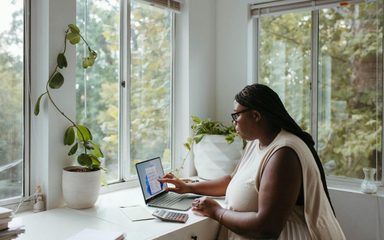 7 Essential Home Office Design Tips