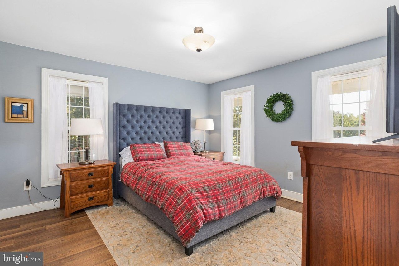 10623 Gravel Rd
