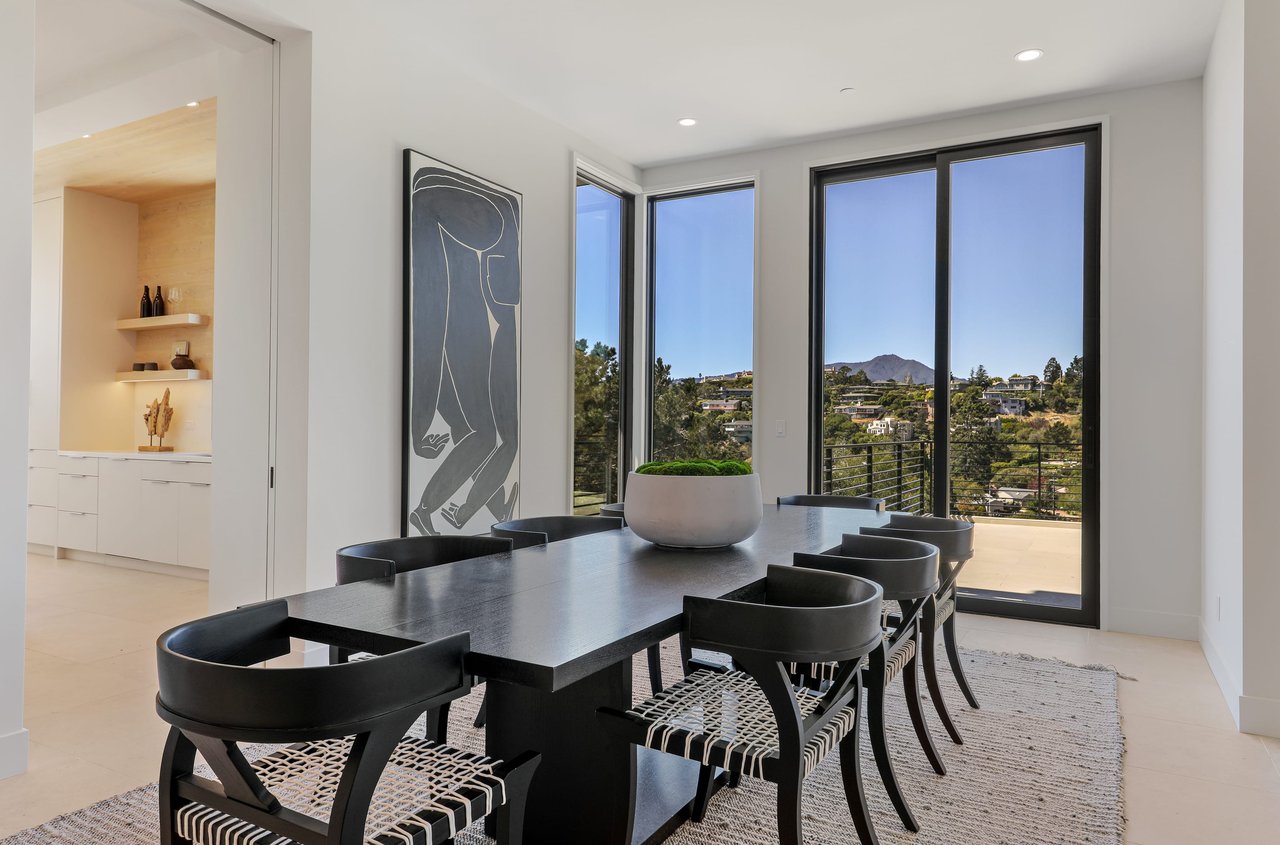 New Modern Luxury Home