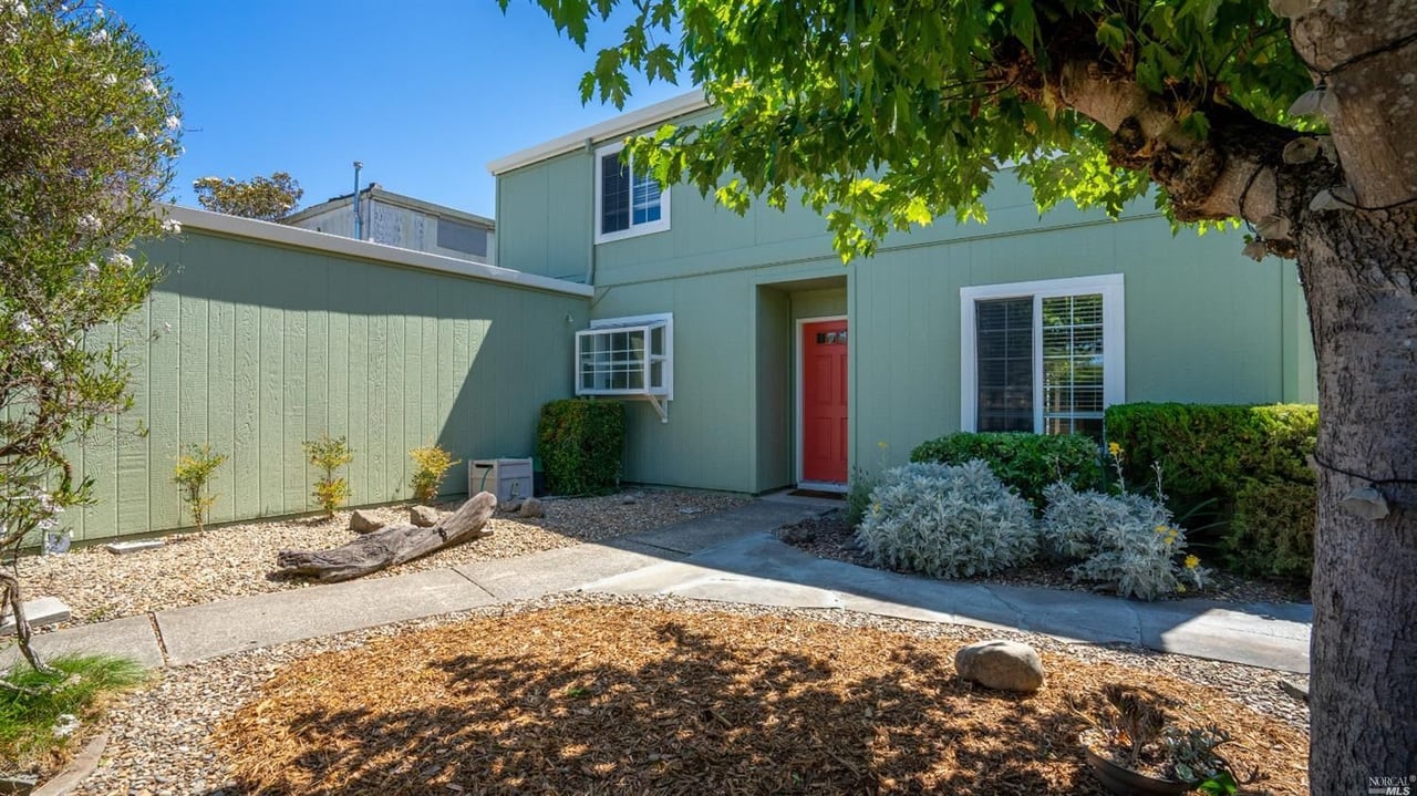 1480 Sunrise Pkwy