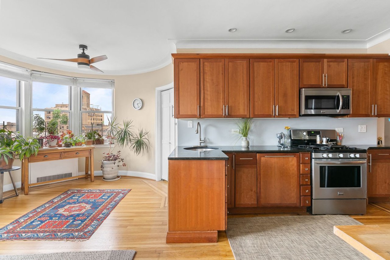 45 Plaza St W Unit: 6D