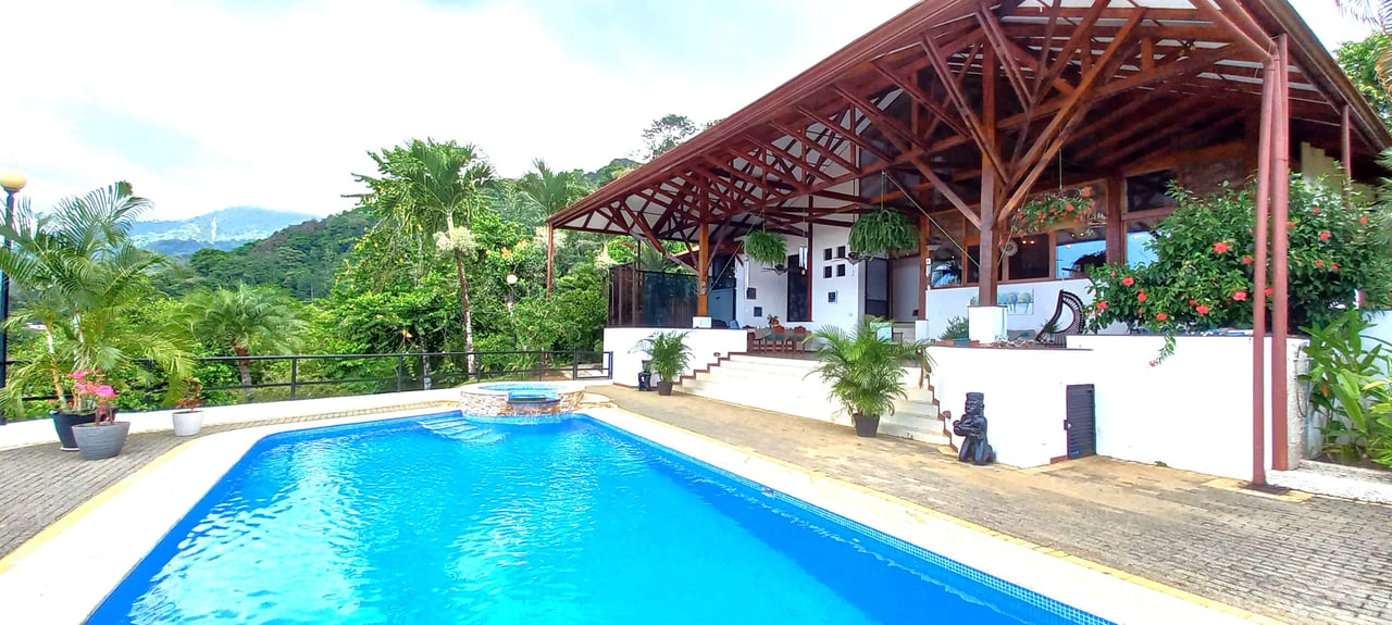 Expansive Oceanview 4 Bedroom Home in Ojochal