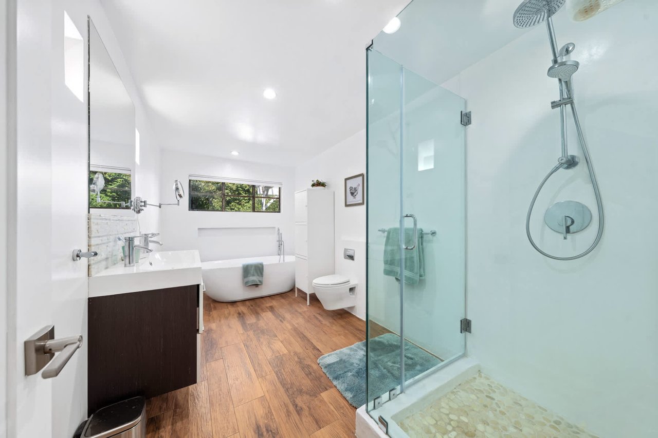 1518 Valley Drive, Topanga