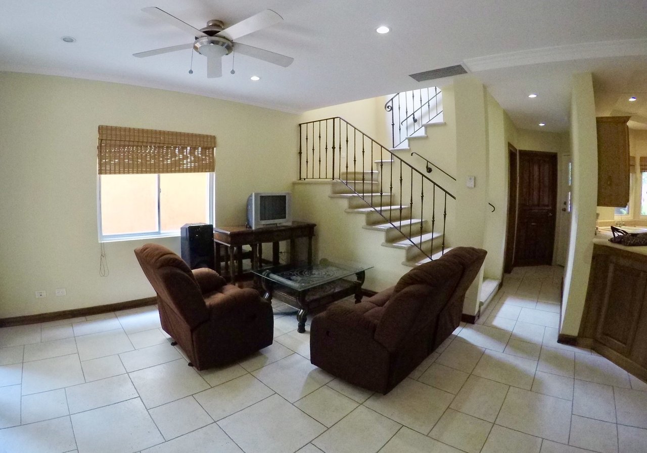 Turnkey Furnished Pool Townhome, Jaco, Puntarenas