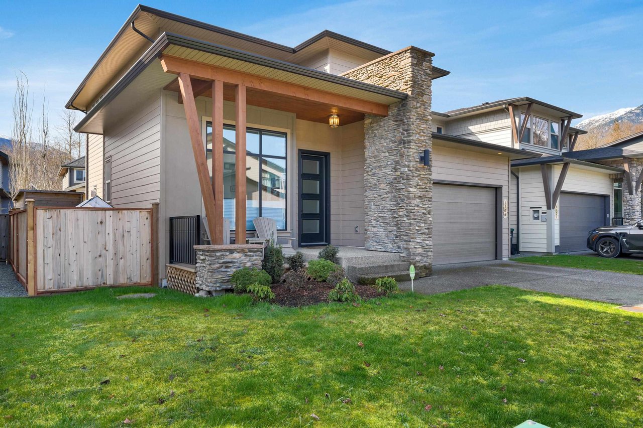 1706 Sparrow Wy