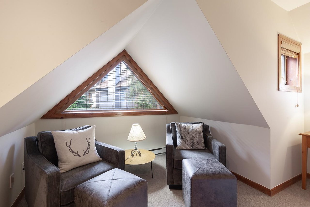 18-4636 Blackcomb Wy