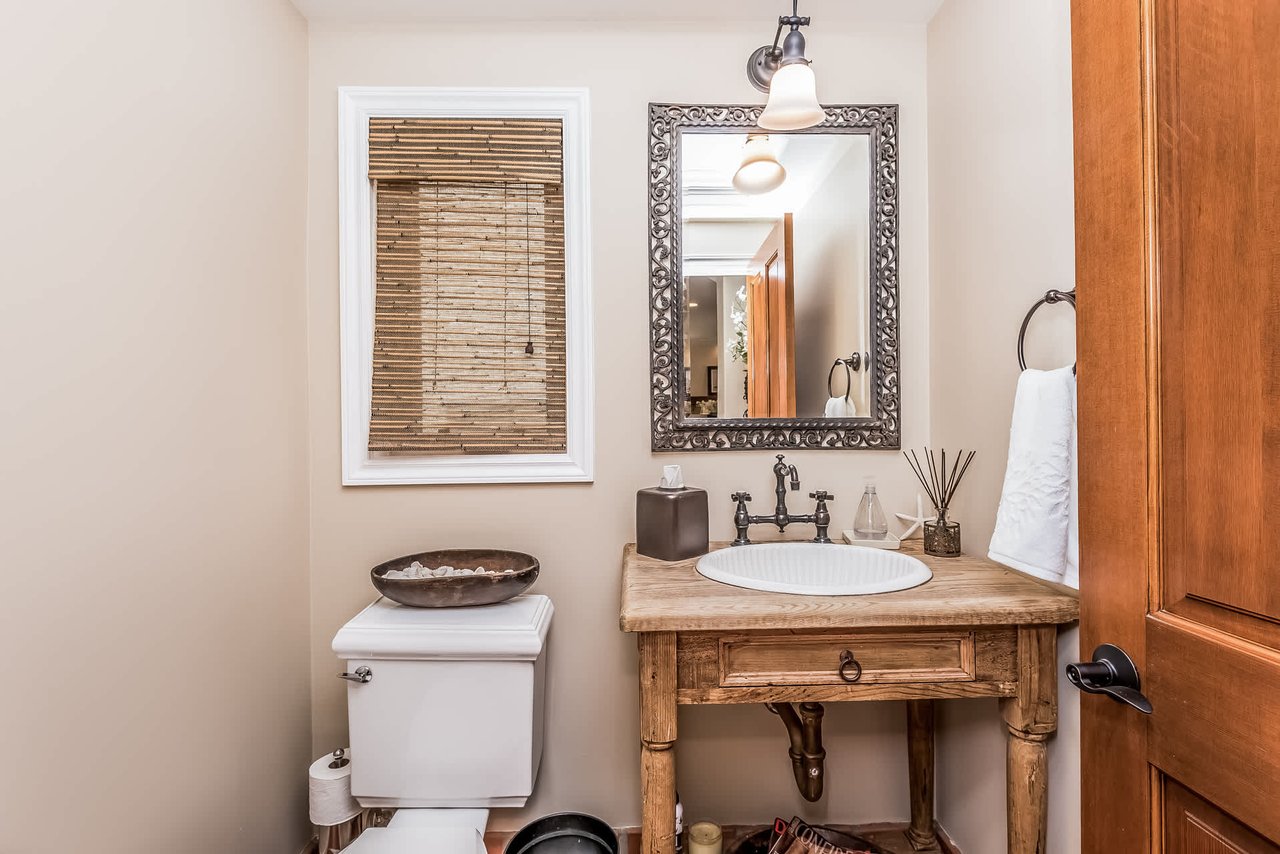 Beautiful Dennis Maloney Built Home