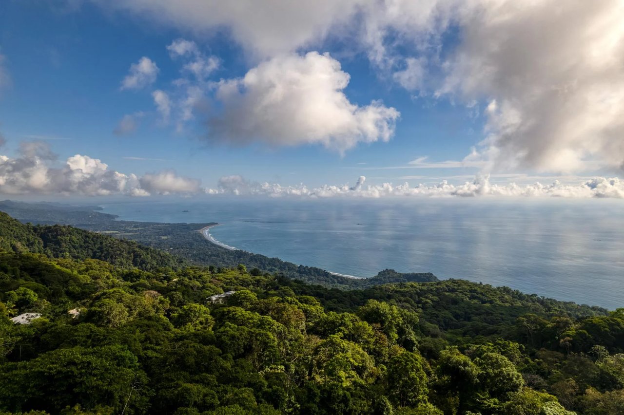 Solar Powered Luxury Home, Dominical, Puntarenas