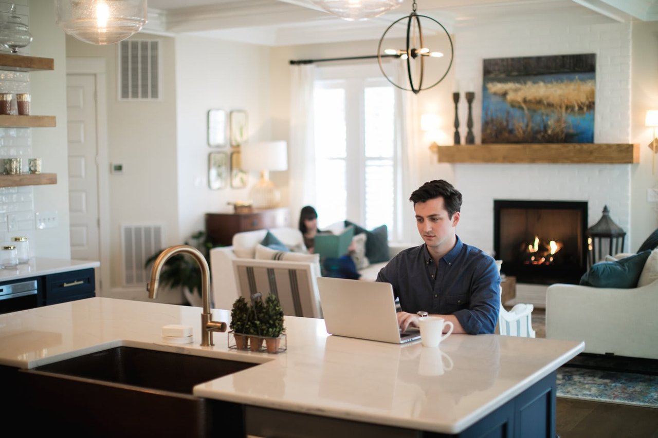 Home Closing Steps: Contract Ratification, Money, and More