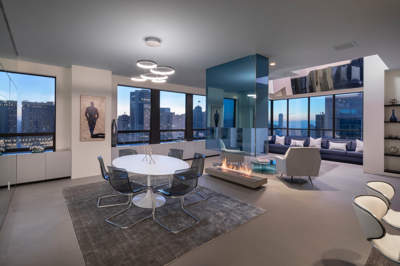 Ritz-Carlton Penthouse 2401
