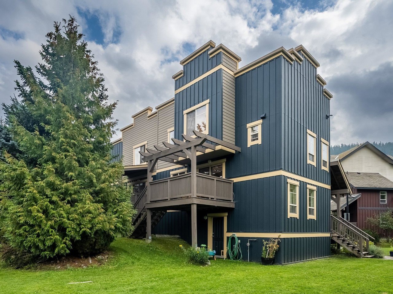 13-1446 Vine Rd