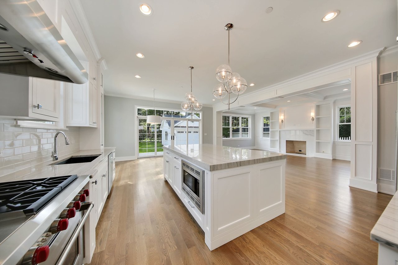High-End Transitional Designed Home