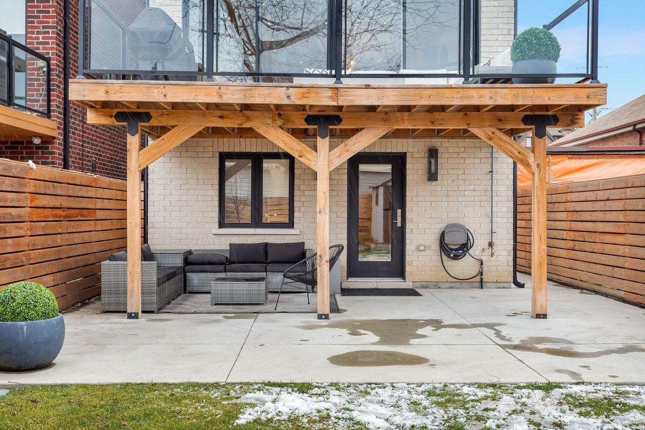 Lawrence Avenue & Blackcreek - Detached