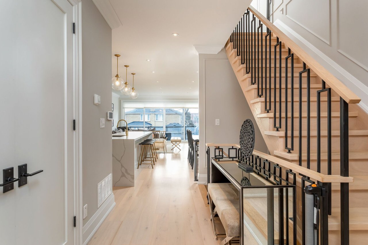 Lawrence Avenue & Blackcreek - Detached