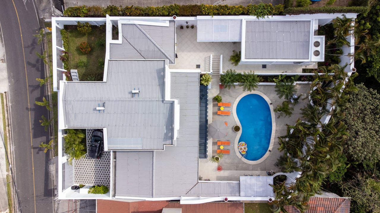 Designer Estate With Sauna, Escazu, San Jose