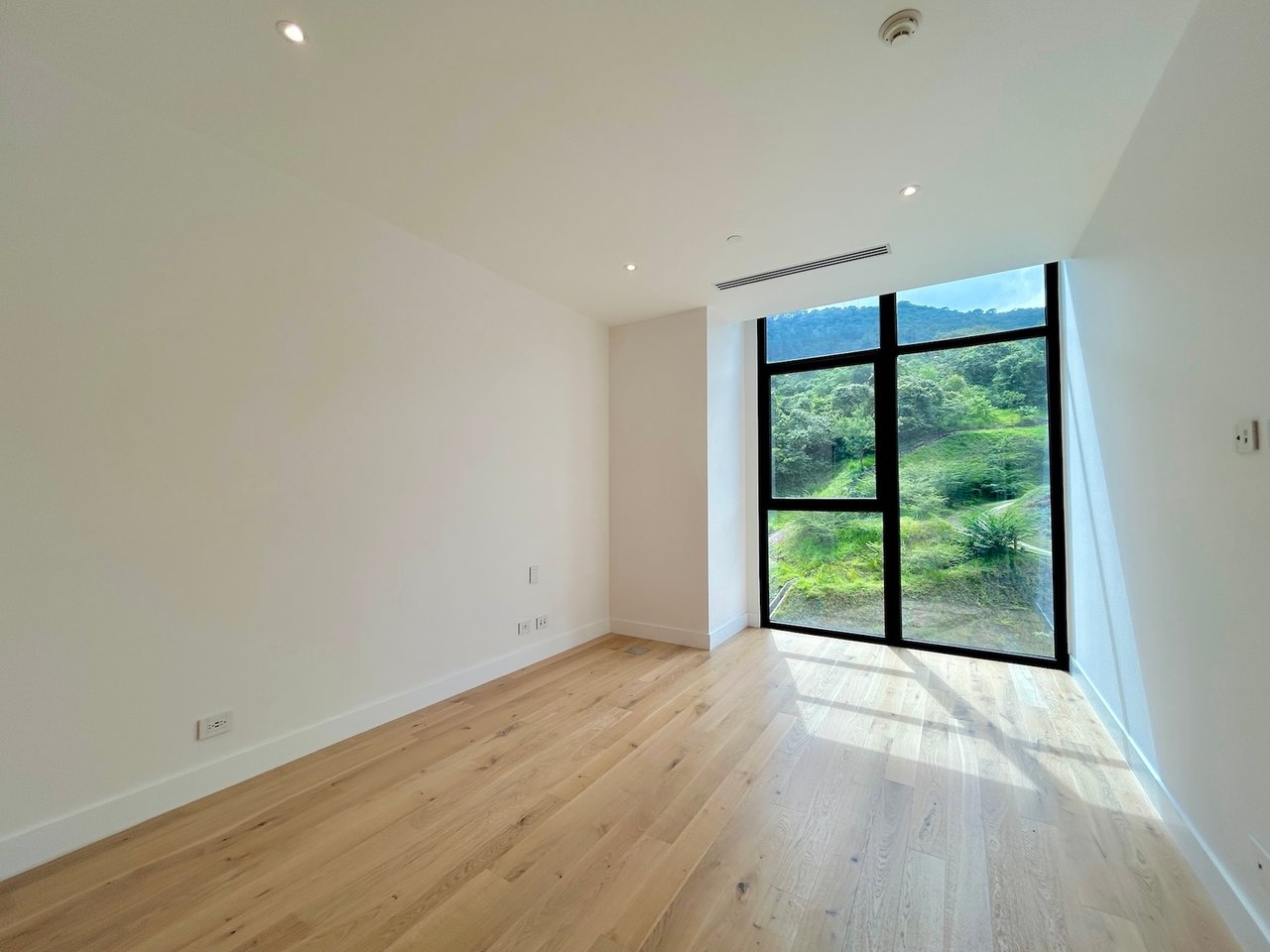 Modern Luxury Panoramic Penthouse, Santa Ana, San Jose