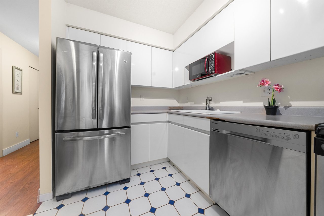 512-1327 E Keith Rd